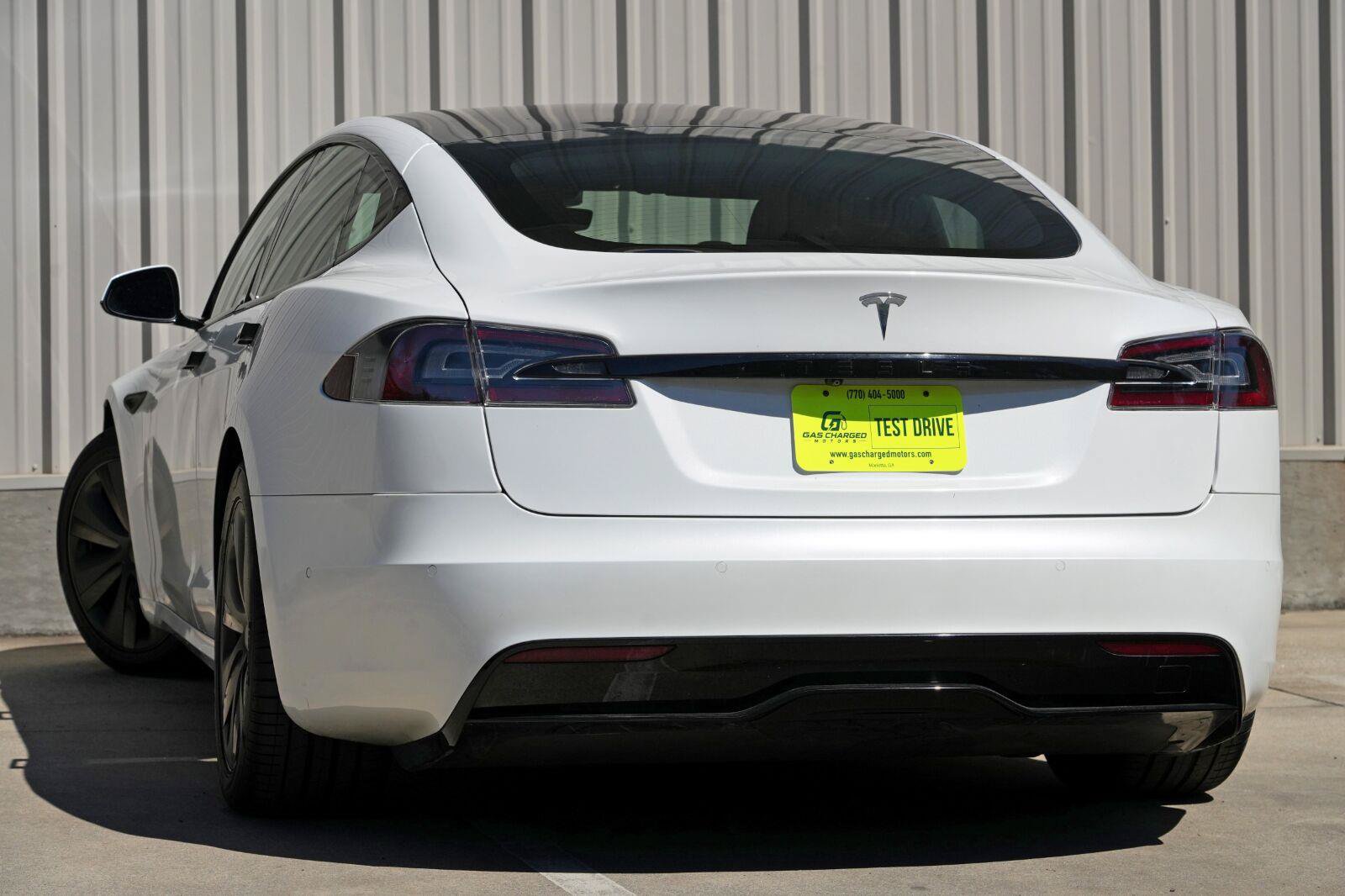 Used 2022 Tesla Model S AWD/4WD image 6
