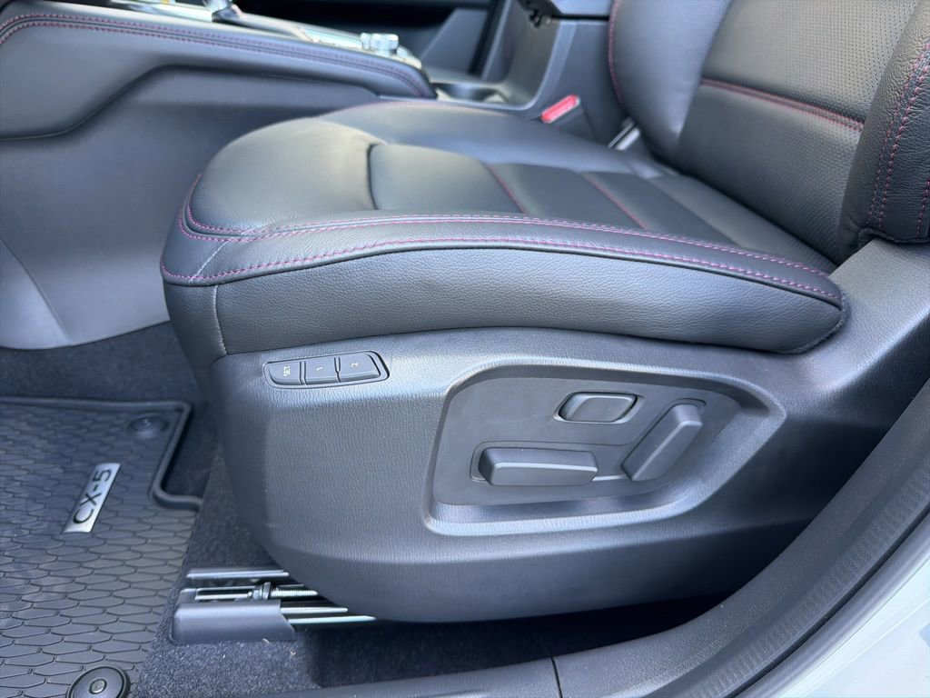 New 2025 MAZDA CX-5 Carbon Edition image 15