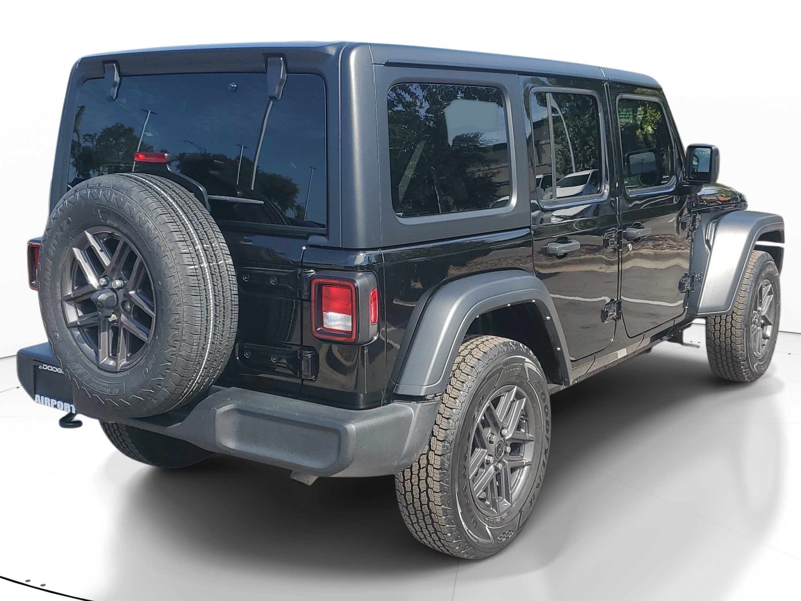 Used 2024 Jeep Wrangler Unlimited Sport AWD/4WD image 6