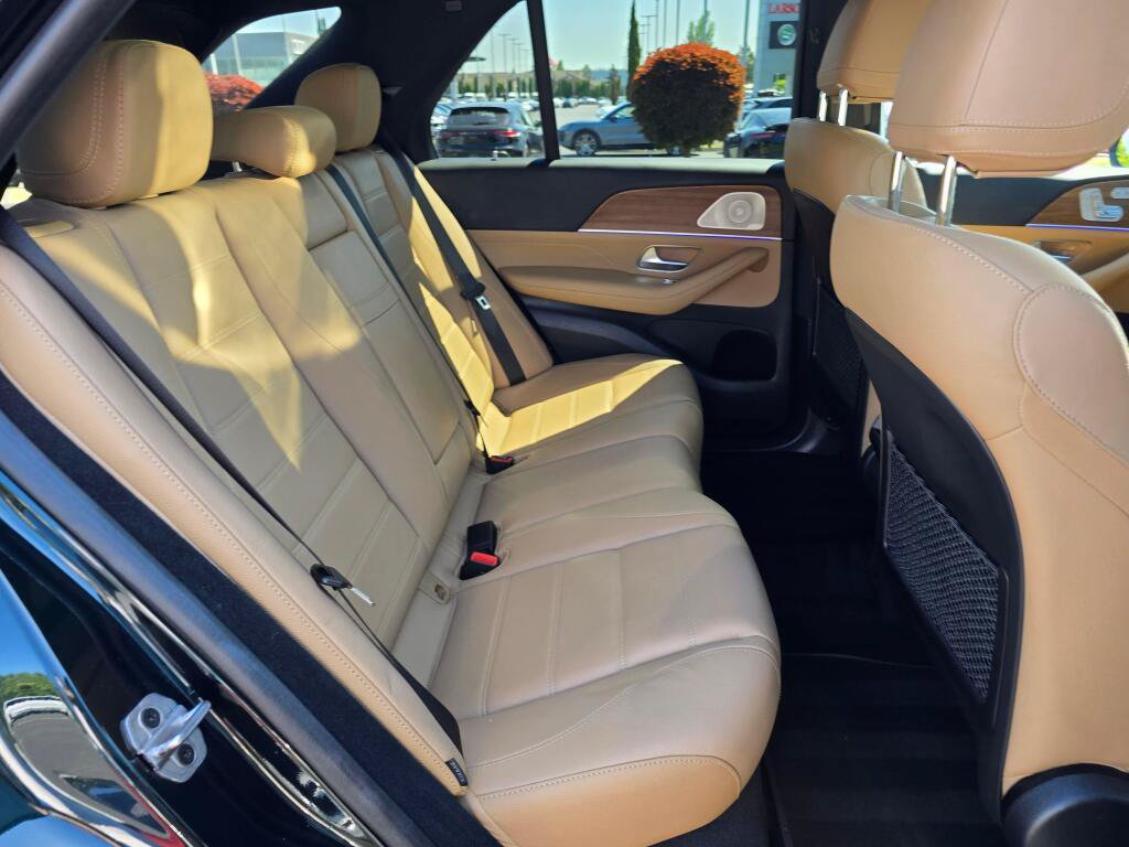 Used 2024 Mercedes-Benz GLE 350 4MATIC w/ Driver Assistance Package image 24