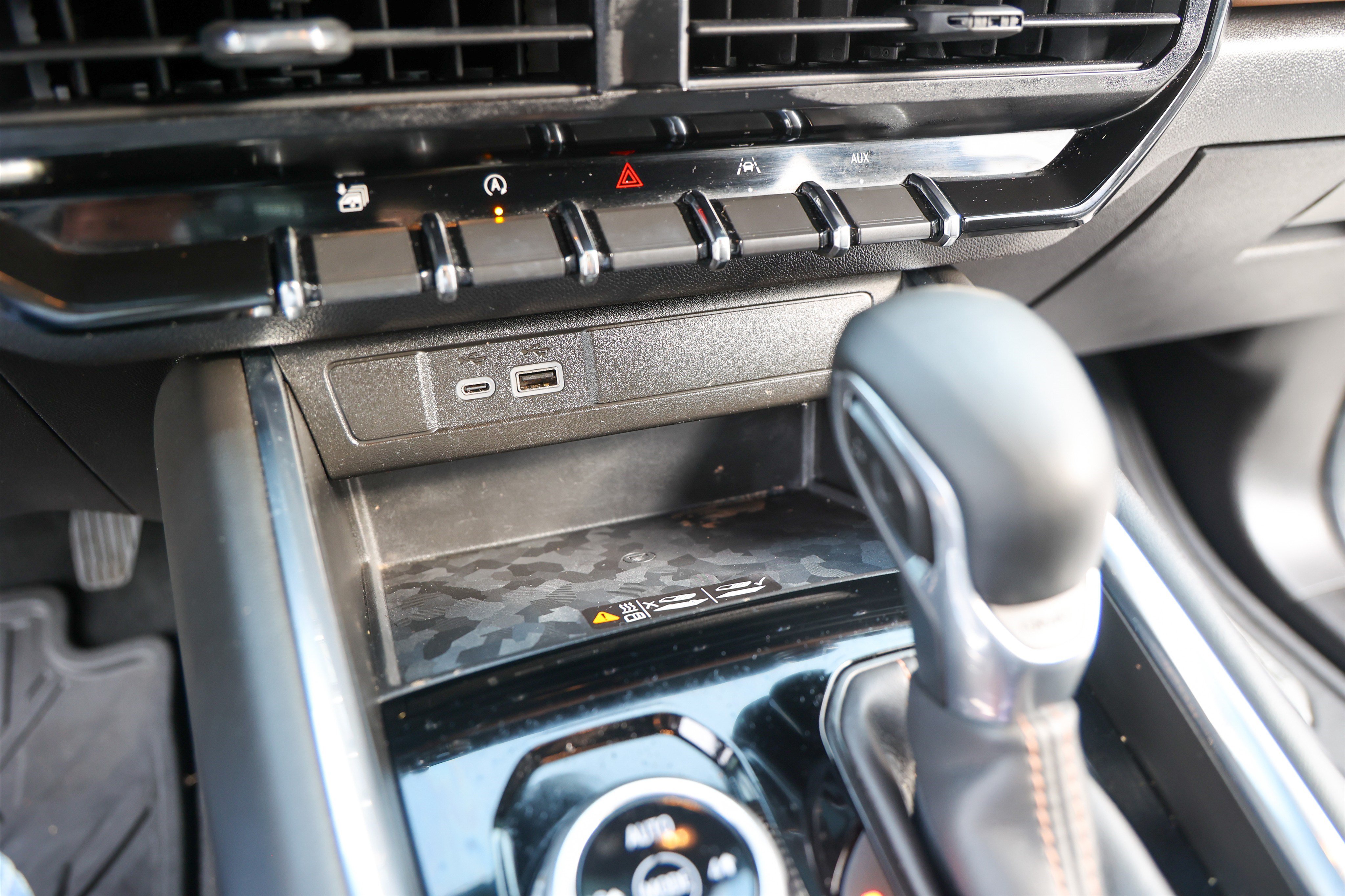 Used 2023 GMC Canyon AT4 w/ AT4 Premium Package AWD/4WD image 26