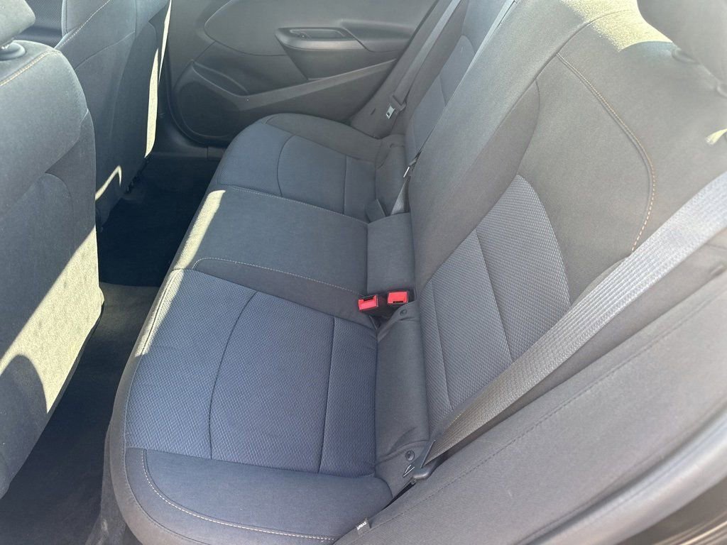 Used 2018 Chevrolet Cruze LS image 18