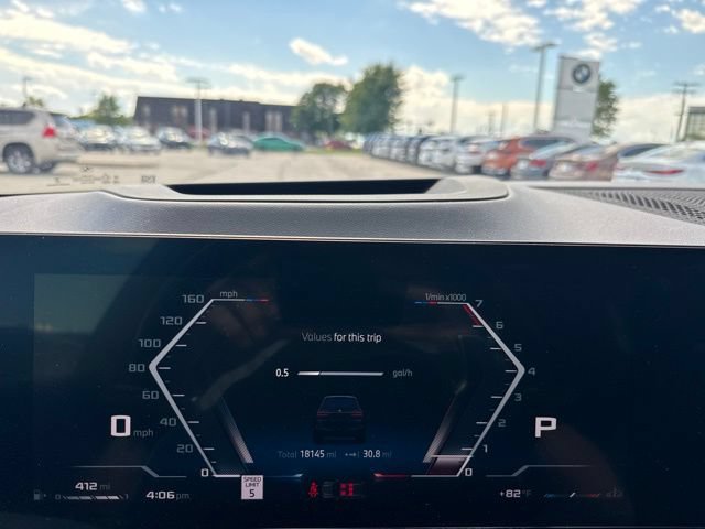 Used 2025 BMW X7 M60i AWD/4WD image 16