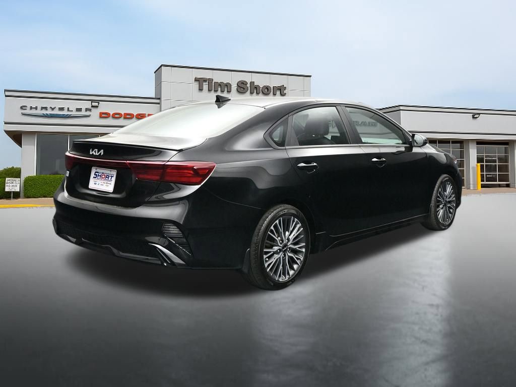 Used 2024 Kia Forte GT-Line w/ GT-Line Premium Package FWD image 5