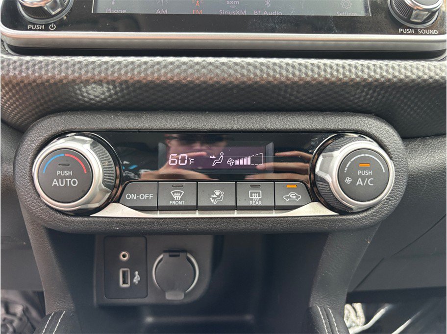 Used 2019 Nissan Kicks SV FWD image 25
