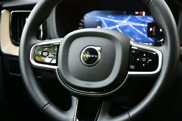 Certified 2026 Volvo XC60 B5 Plus AWD/4WD image 22
