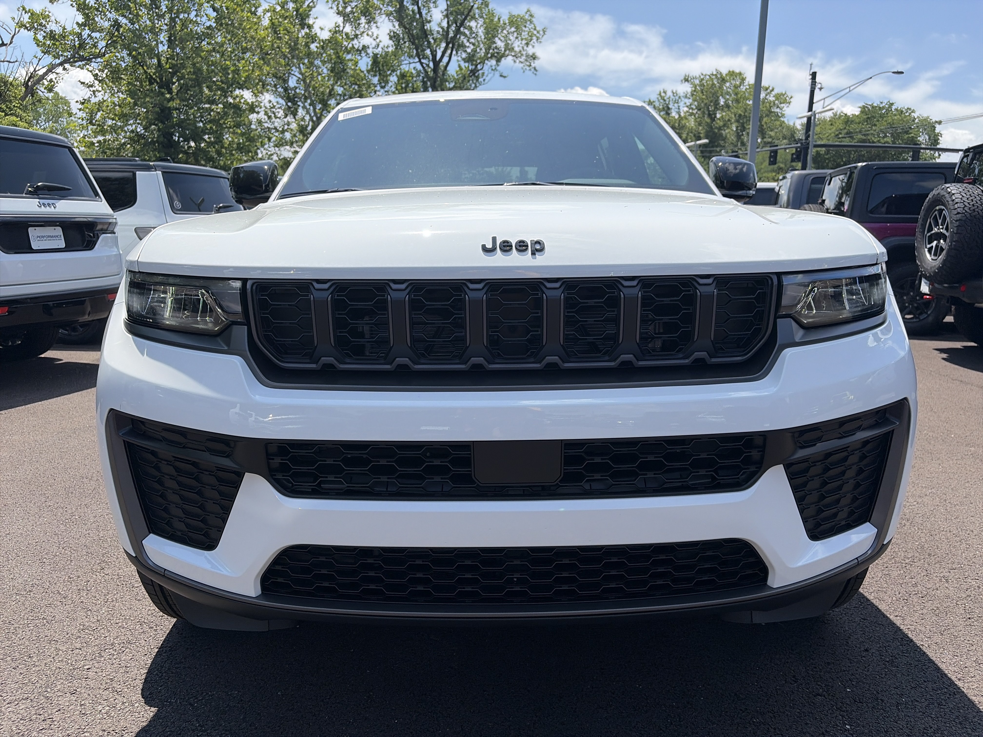 New 2026 Jeep Grand Cherokee L 4WD image 22