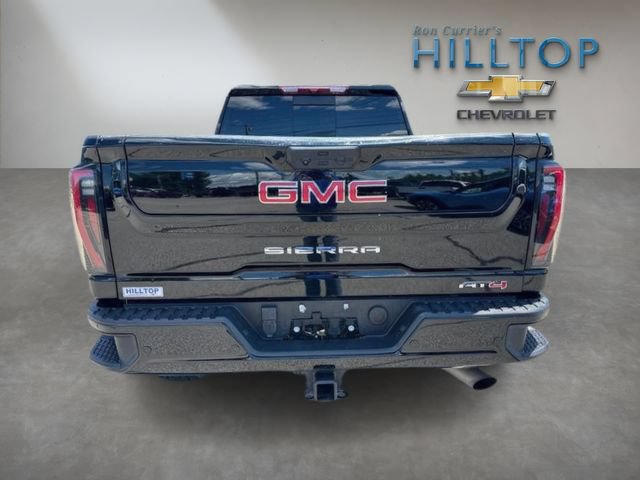 Used 2024 GMC Sierra 2500 AT4 w/ AT4 Preferred Package AWD/4WD image 8