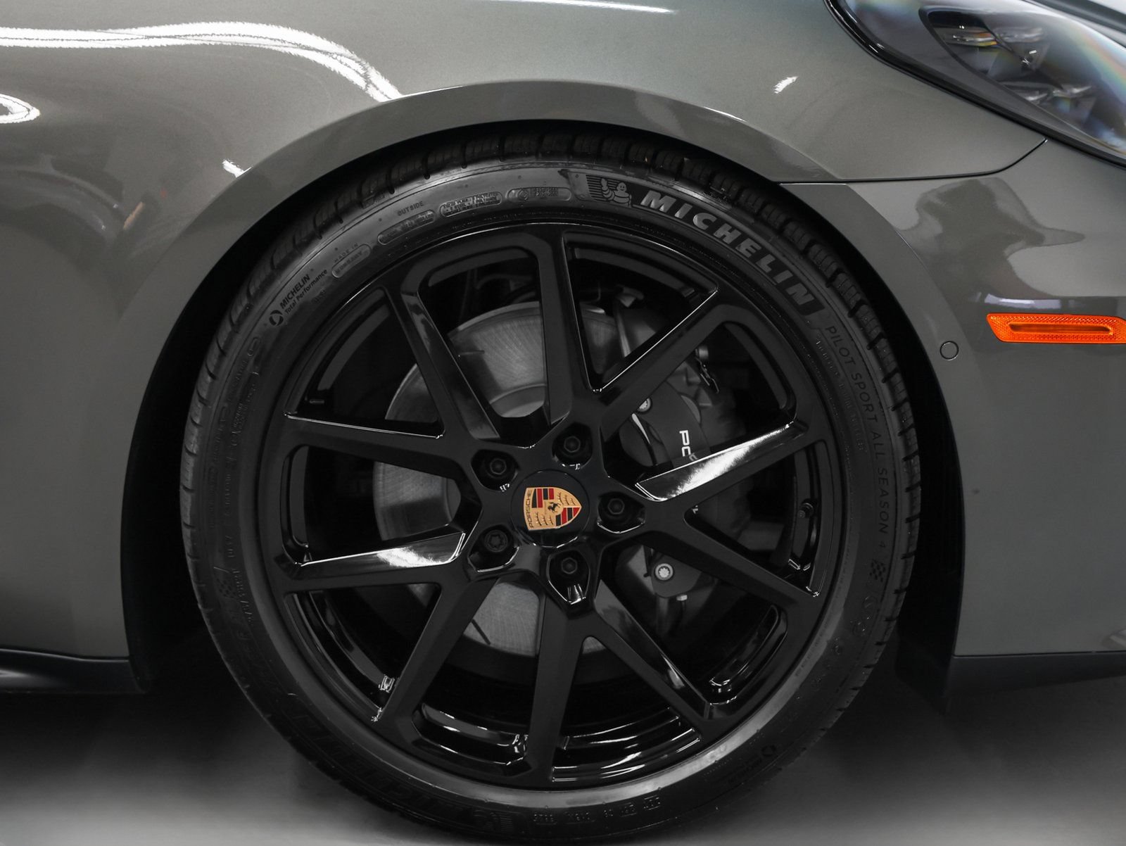 New 2026 Porsche Panamera 4 AWD/4WD image 19