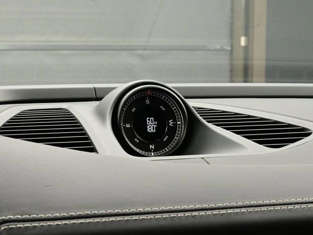 New 2026 Porsche Macan 4S Electric image 12