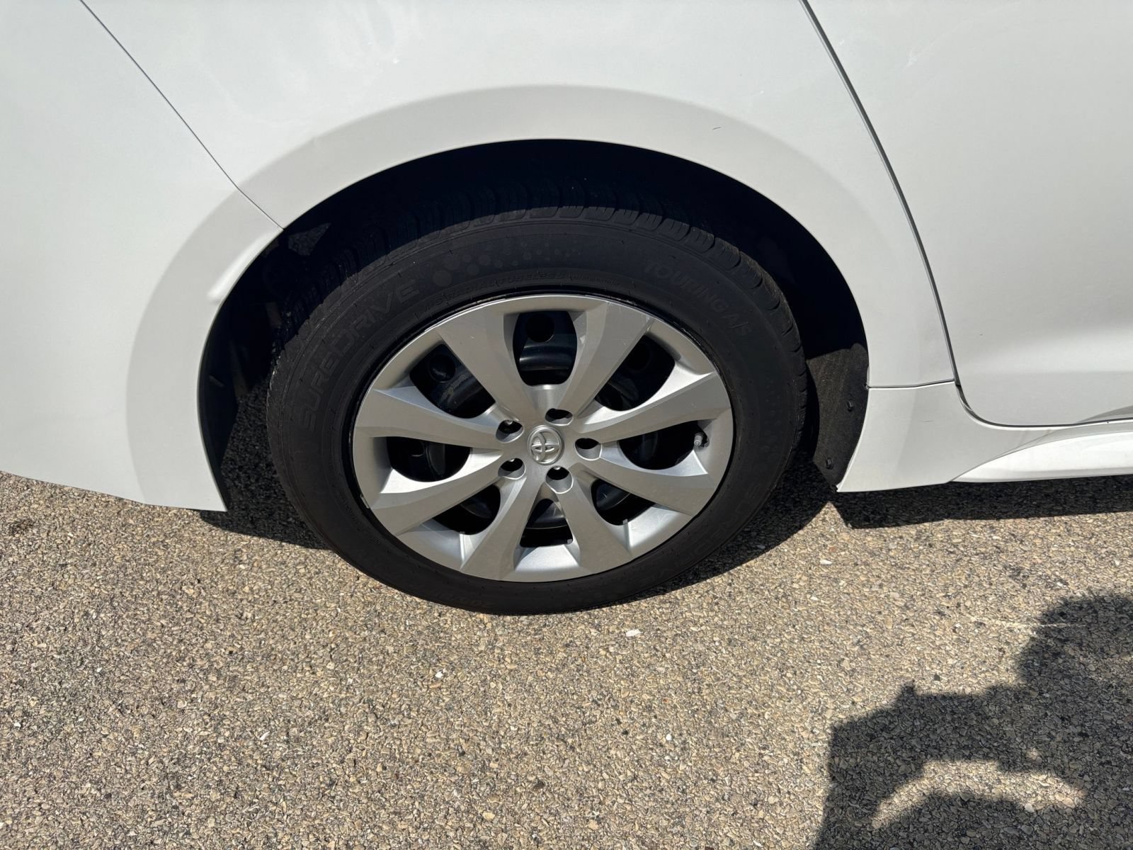 Used 2023 Toyota Corolla LE FWD image 27