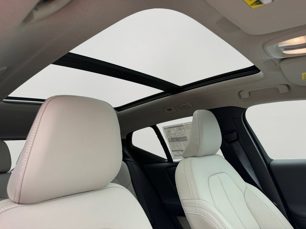 New 2026 Volvo XC40 B5 Ultra w/ Protection Package Premier AWD/4WD image 5