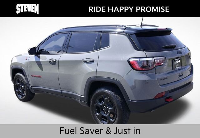 Used 2023 Jeep Compass Trailhawk w/ Trailhawk Convenience Group AWD/4WD image 3