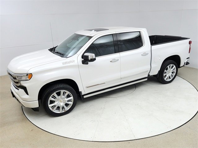 Used 2022 Chevrolet Silverado 1500 High Country w/ Technology Package image 15