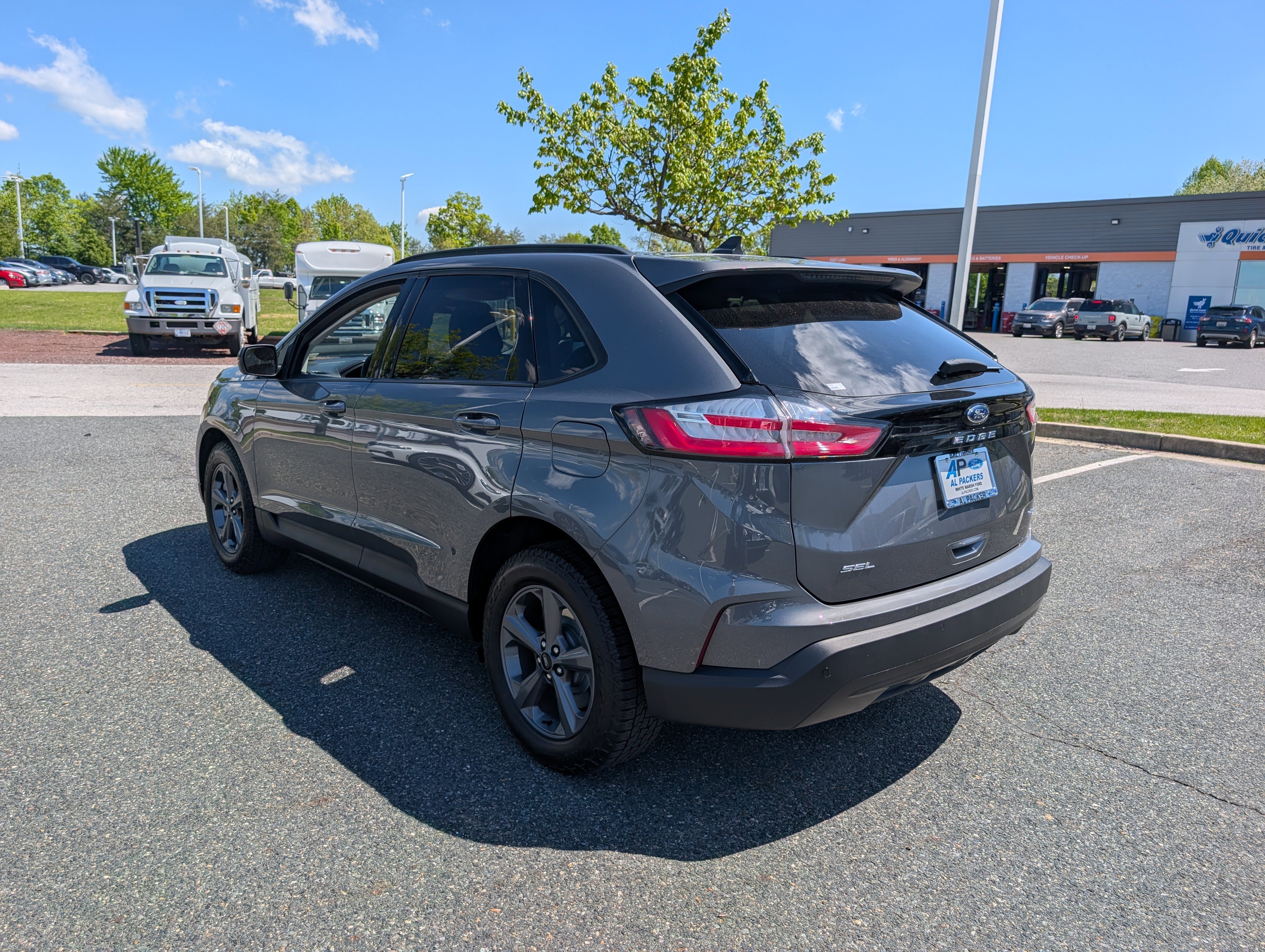 Used 2024 Ford Edge SEL w/ Sport Appearance Package AWD/4WD image 5