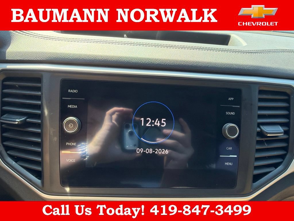 Used 2021 Volkswagen Atlas Cross Sport SE FWD image 28