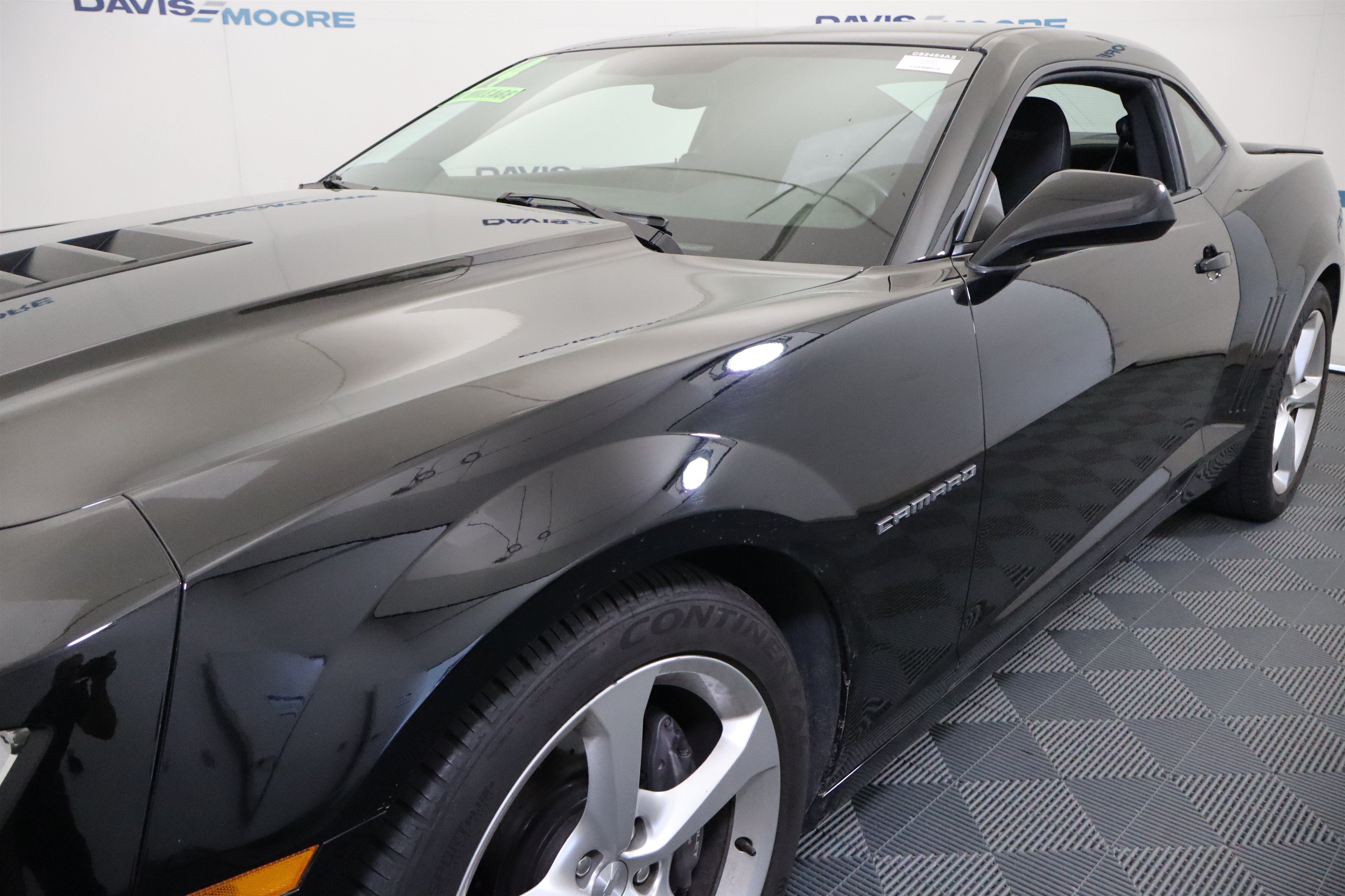 Used 2014 Chevrolet Camaro SS RWD image 13