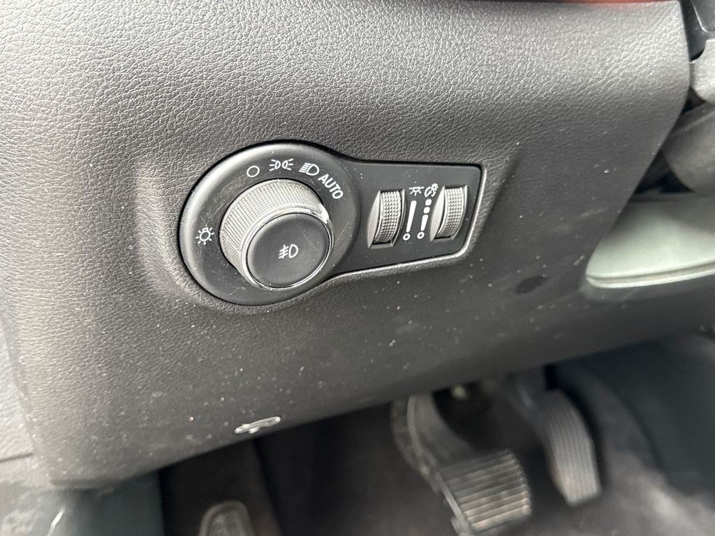 Used 2022 Jeep Compass Limited AWD/4WD image 22