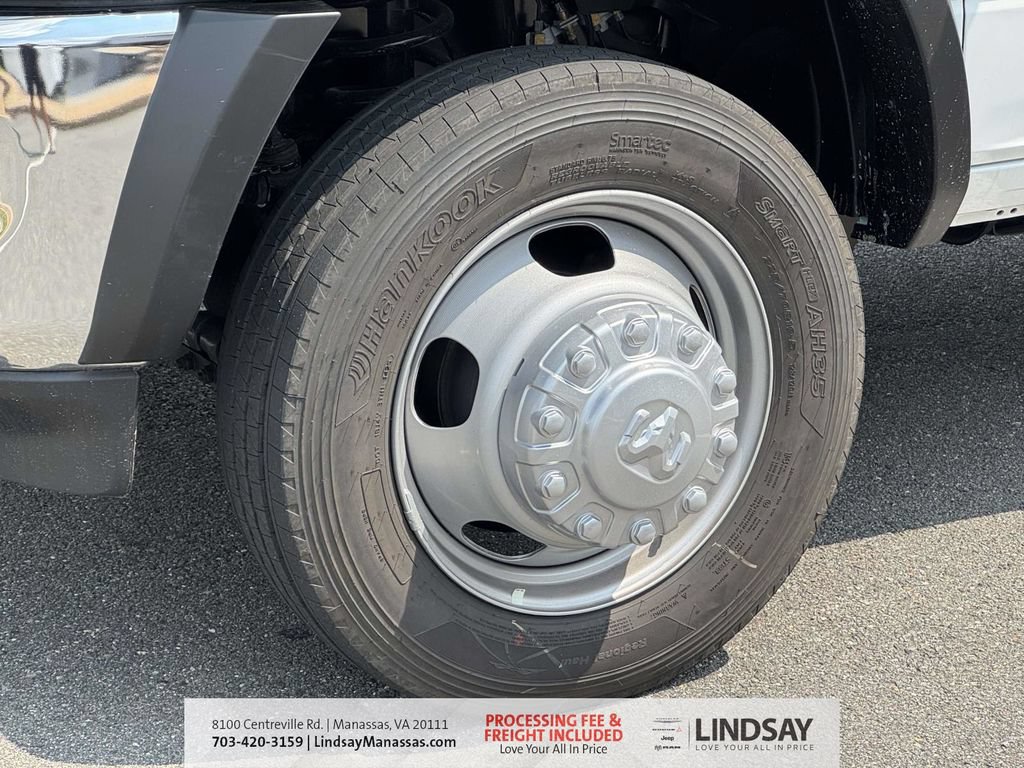 New 2026 RAM 5500 4x4 Crew Cab image 12