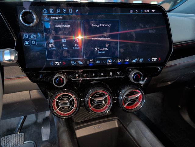Used 2024 Chevrolet Blazer EV RS image 21