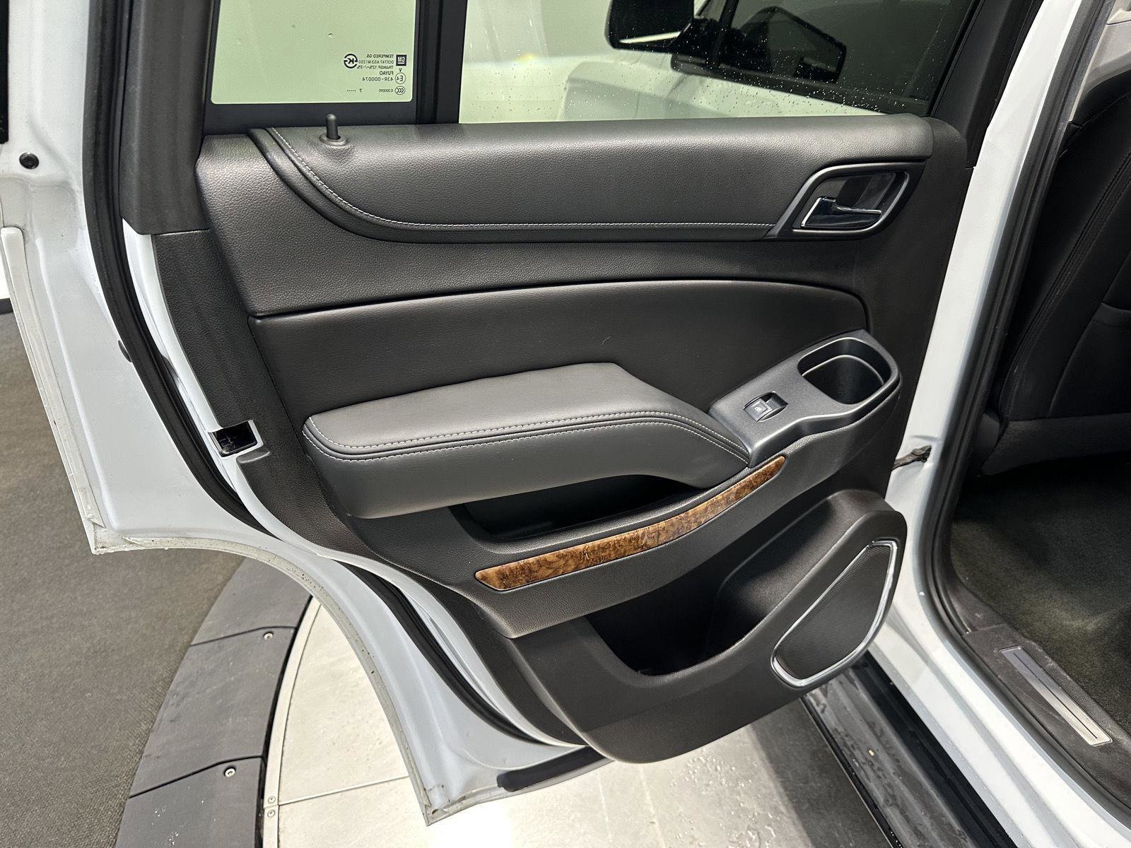 Used 2018 Chevrolet Tahoe Premier image 31
