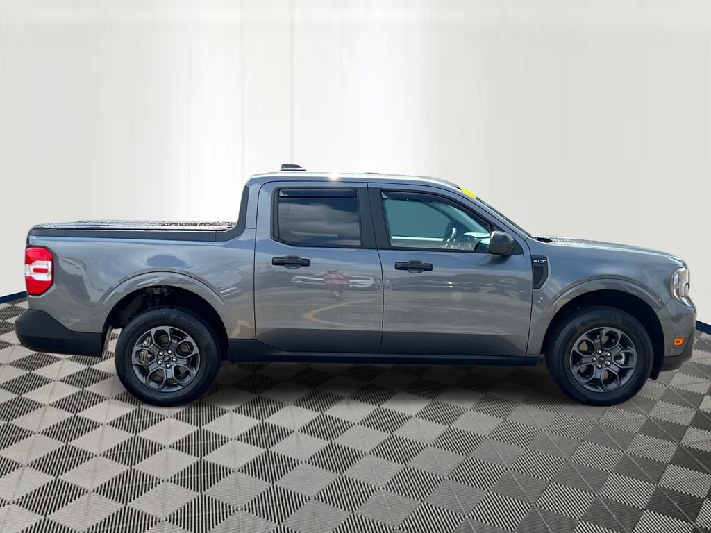 Used 2025 Ford Maverick XLT w/ Equipment Group 302A AWD/4WD image 5