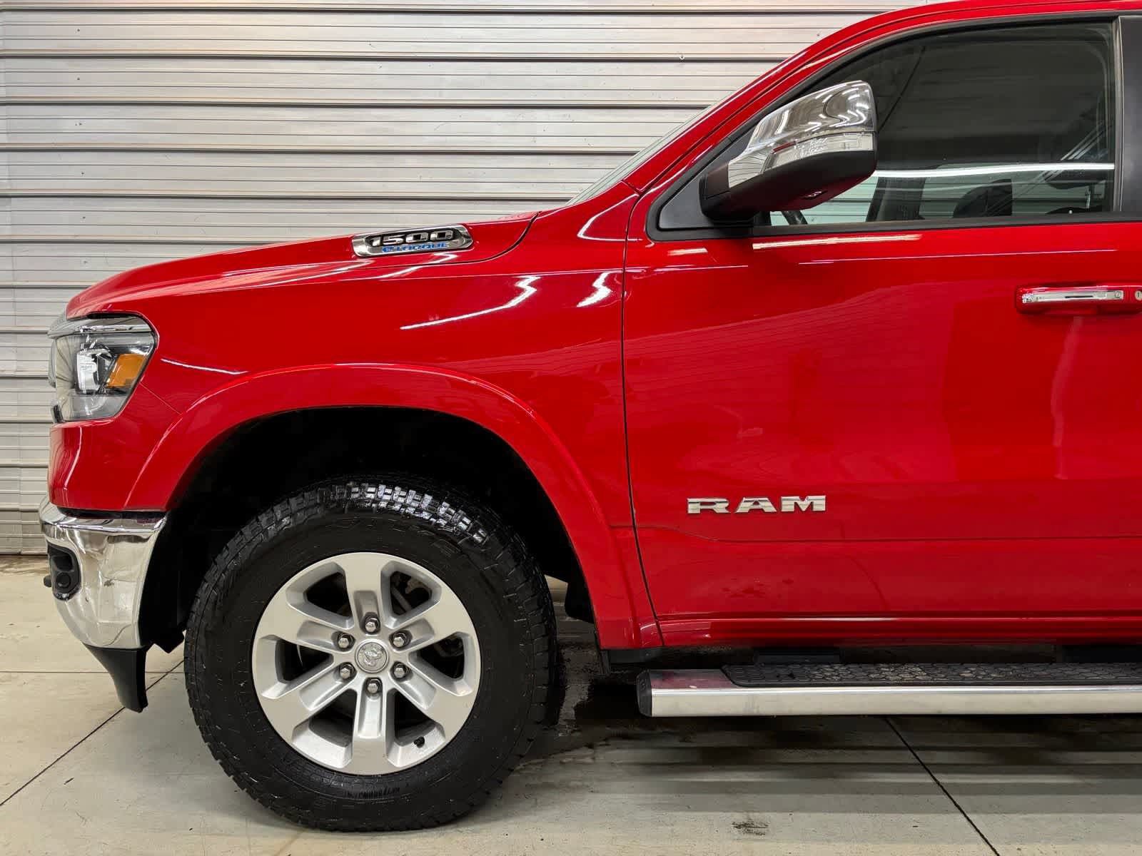 Used 2022 RAM 1500 Laramie AWD/4WD image 4