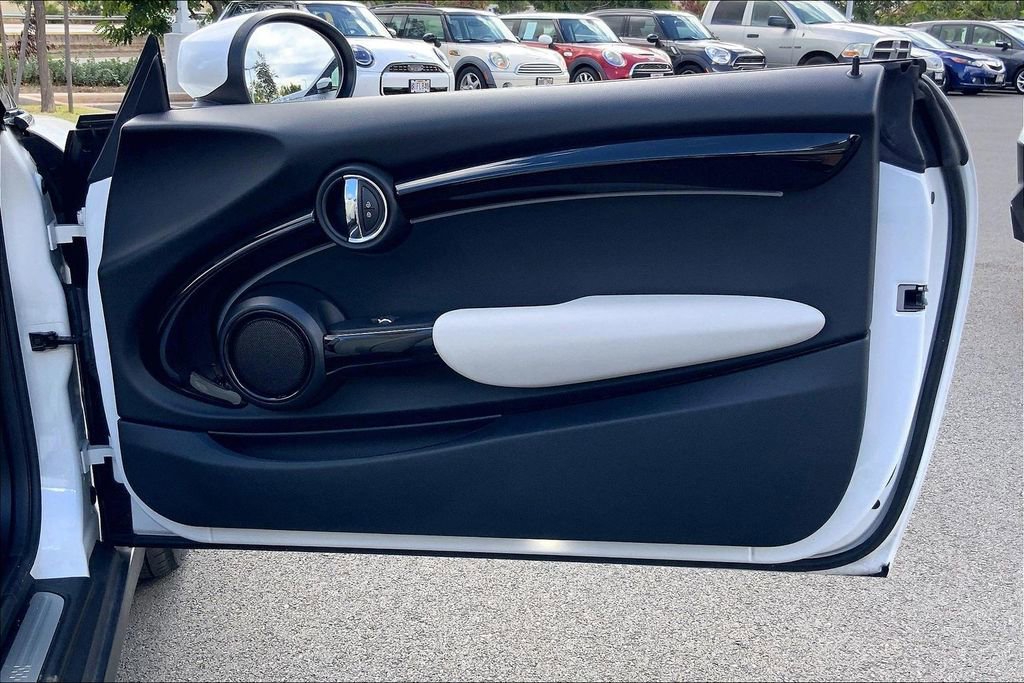 Certified 2023 MINI Cooper S w/ Signature Upholstery Package image 25