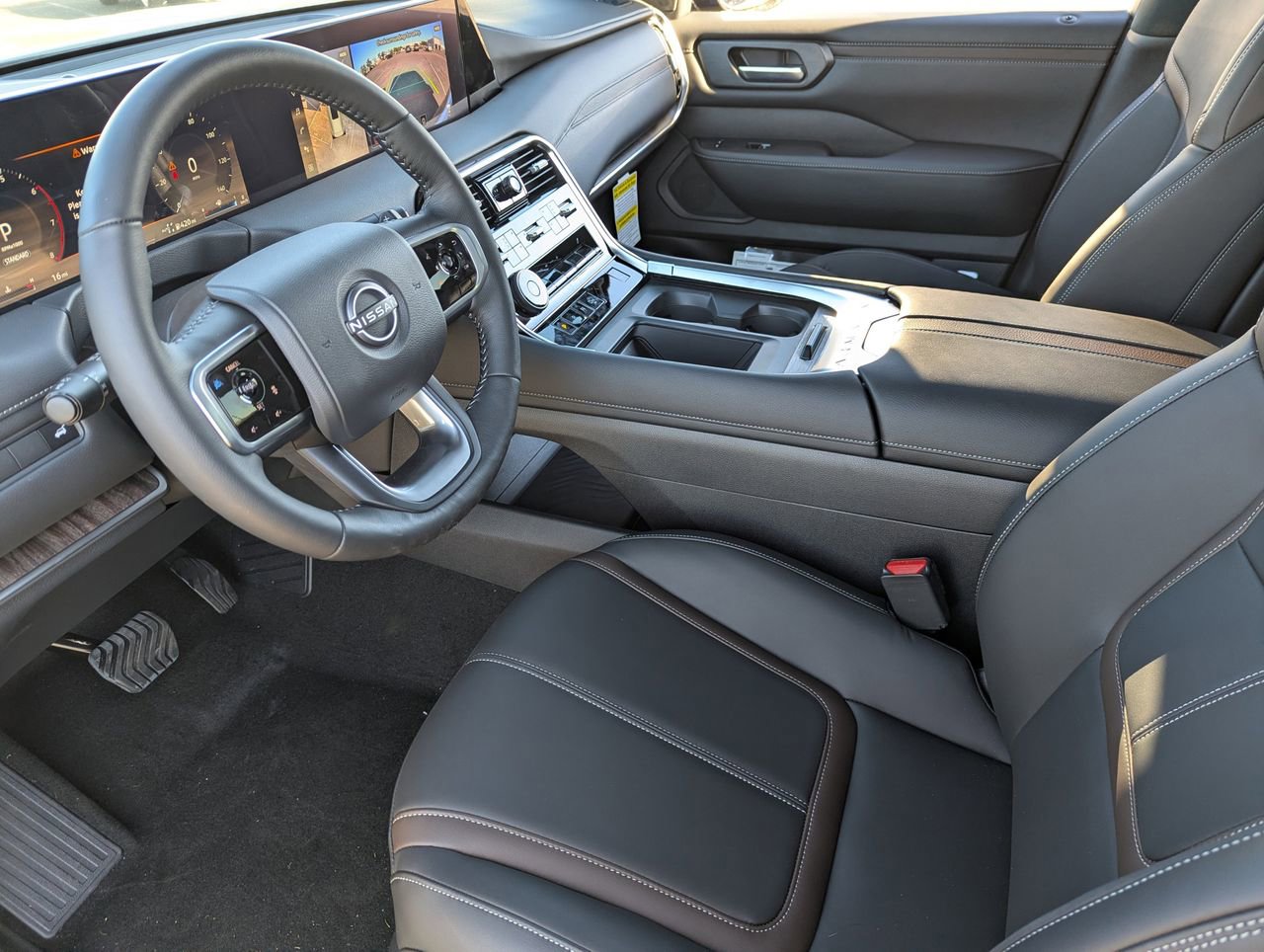 New 2026 Nissan Armada SL w/ Captain's Chari Seat Package image 12