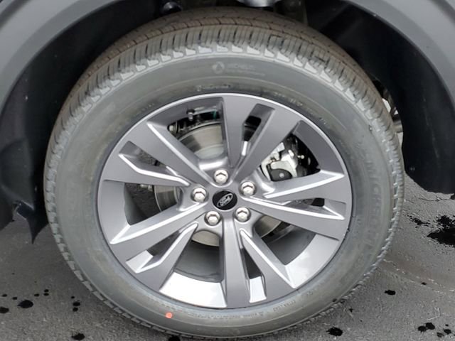 New 2026 Ford Explorer Active w/ Active Comfort Package image 5