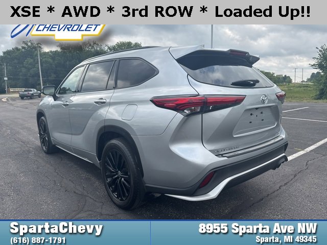 Used 2023 Toyota Highlander XSE image 5