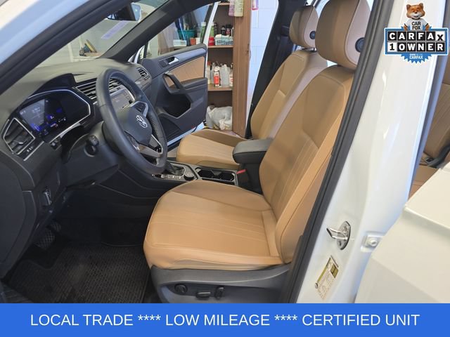 Used 2024 Volkswagen Tiguan SE w/ Panoramic Sunroof Package AWD/4WD image 12