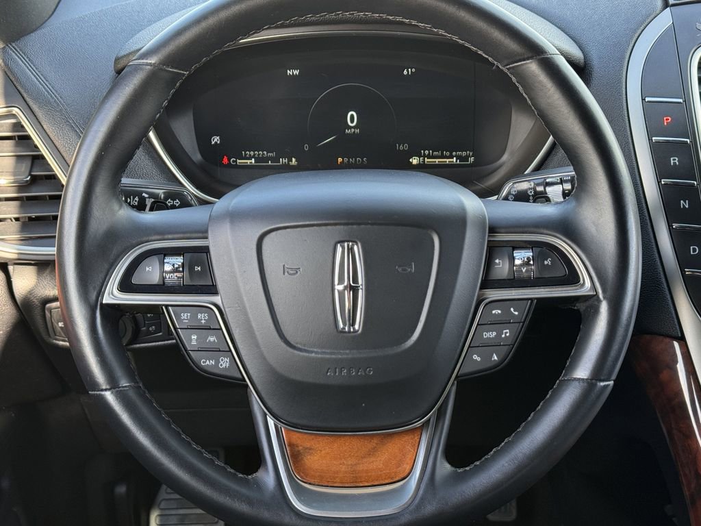 Used 2020 Lincoln Nautilus Reserve image 11