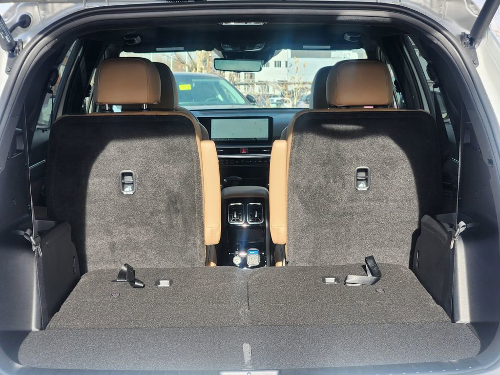 New 2026 Kia Sorento SX Prestige w/ Olive Brown Leather Package image 13