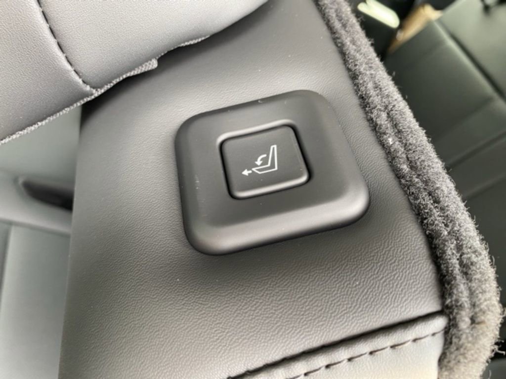 New 2026 Hyundai Santa Fe SEL image 28