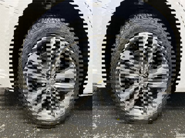 Certified 2024 Chevrolet Malibu LT image 33