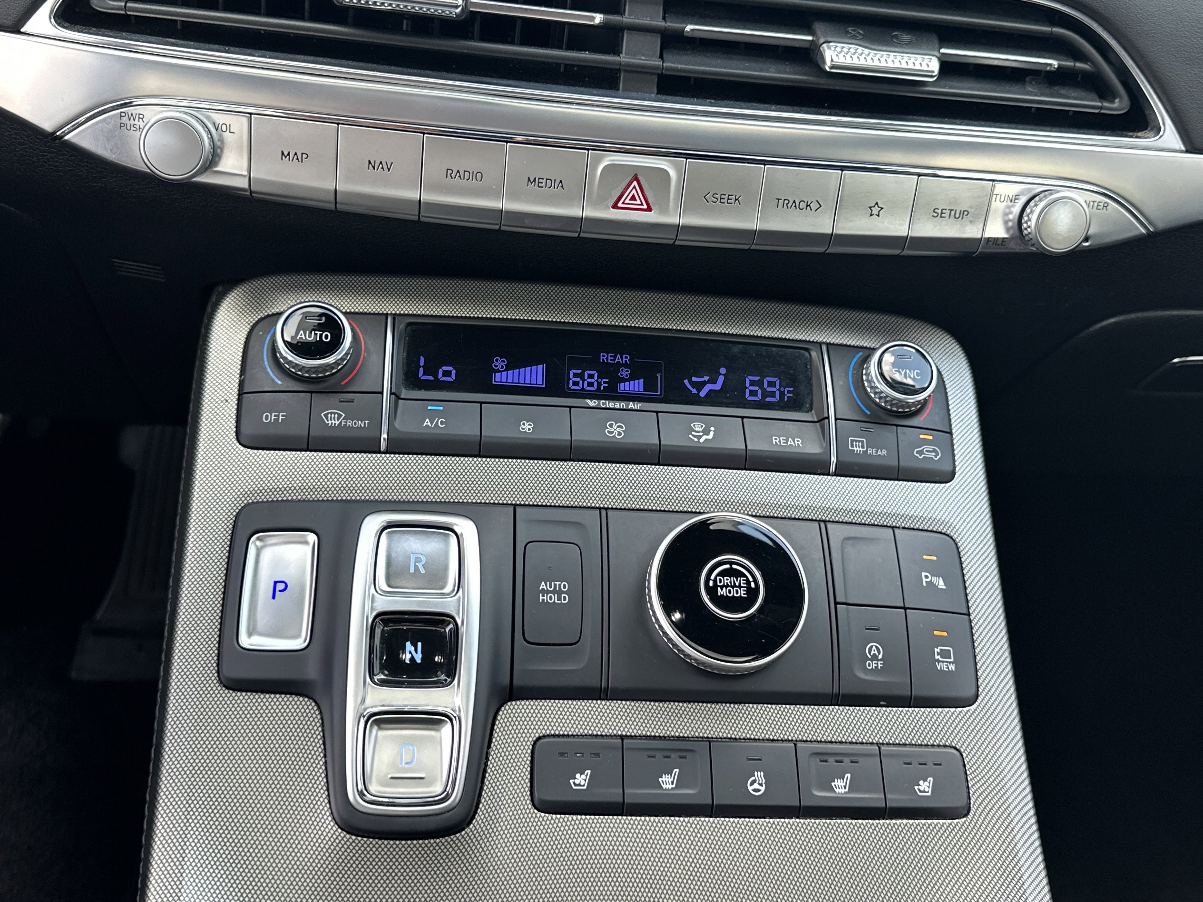 Used 2022 Hyundai Palisade Calligraphy image 8