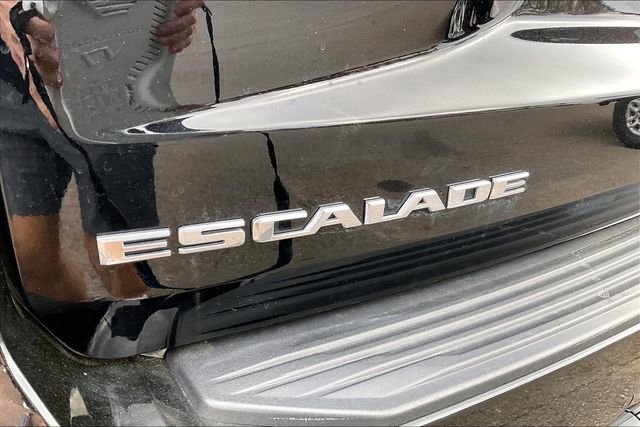 Used 2023 Cadillac Escalade Premium Luxury w/ Performance Package image 24