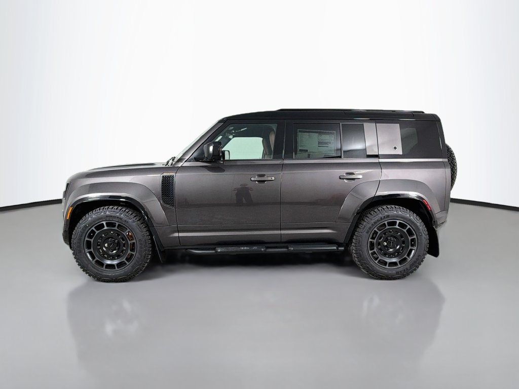 New 2026 Land Rover Defender 110 OCTA AWD/4WD image 8