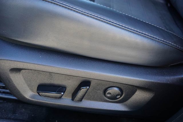 Used 2025 Mitsubishi Outlander SE image 15