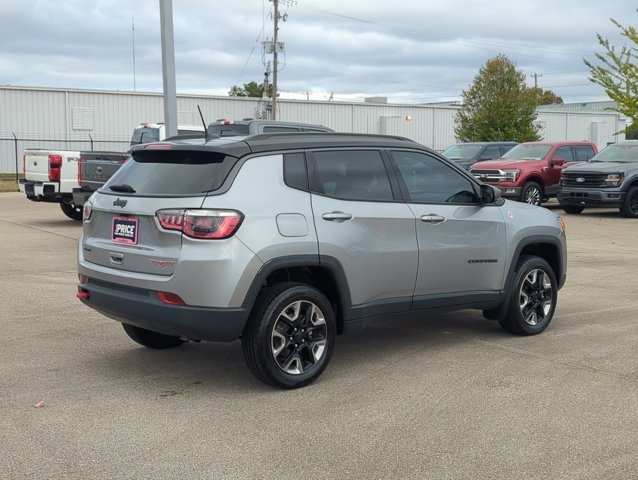 Used 2018 Jeep Compass Trailhawk w/ Leather Interior Group AWD/4WD image 6