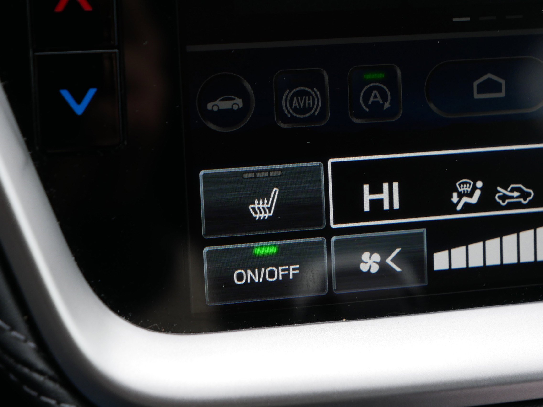 Certified 2025 Subaru Outback Limited image 28