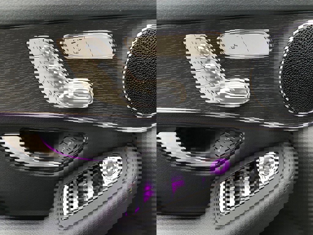 Used 2022 Mercedes-Benz GLC 300 4MATIC w/ Driver Assistance Package image 12