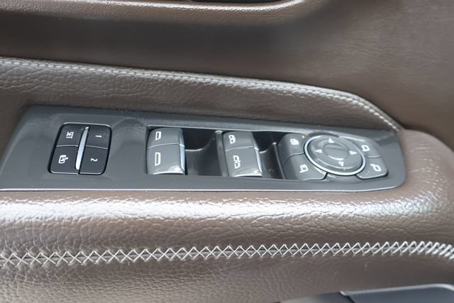 Used 2021 GMC Yukon Denali AWD/4WD image 13