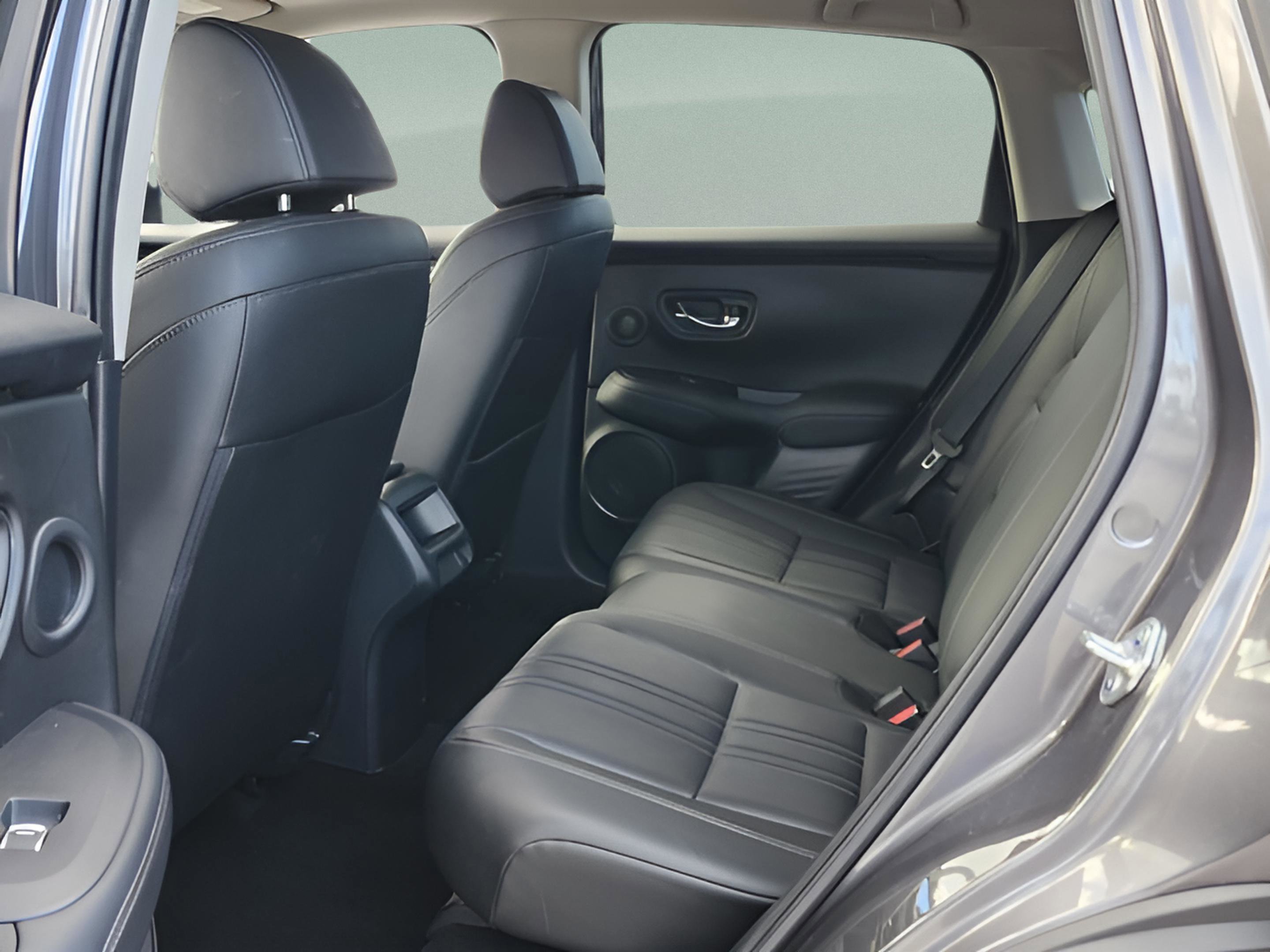 Certified 2025 Honda HR-V EX-L image 11