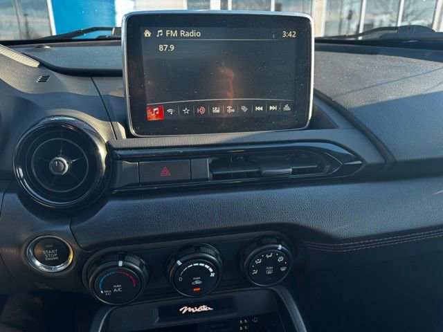 Used 2017 MAZDA MX-5 Miata Club image 23