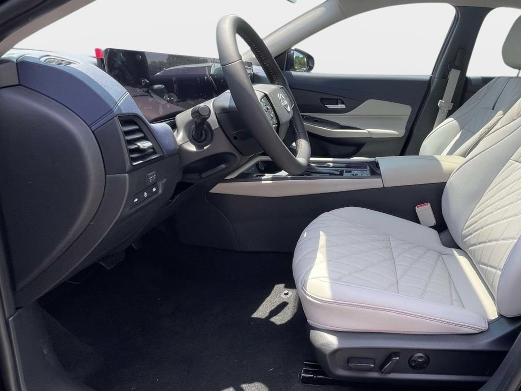 New 2026 Nissan Sentra SL w/ Floor Mat Package FWD image 13