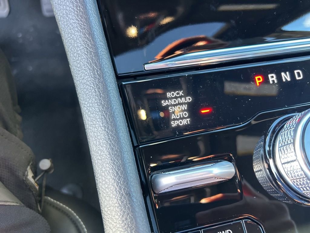New 2025 Jeep Grand Cherokee Overland image 45
