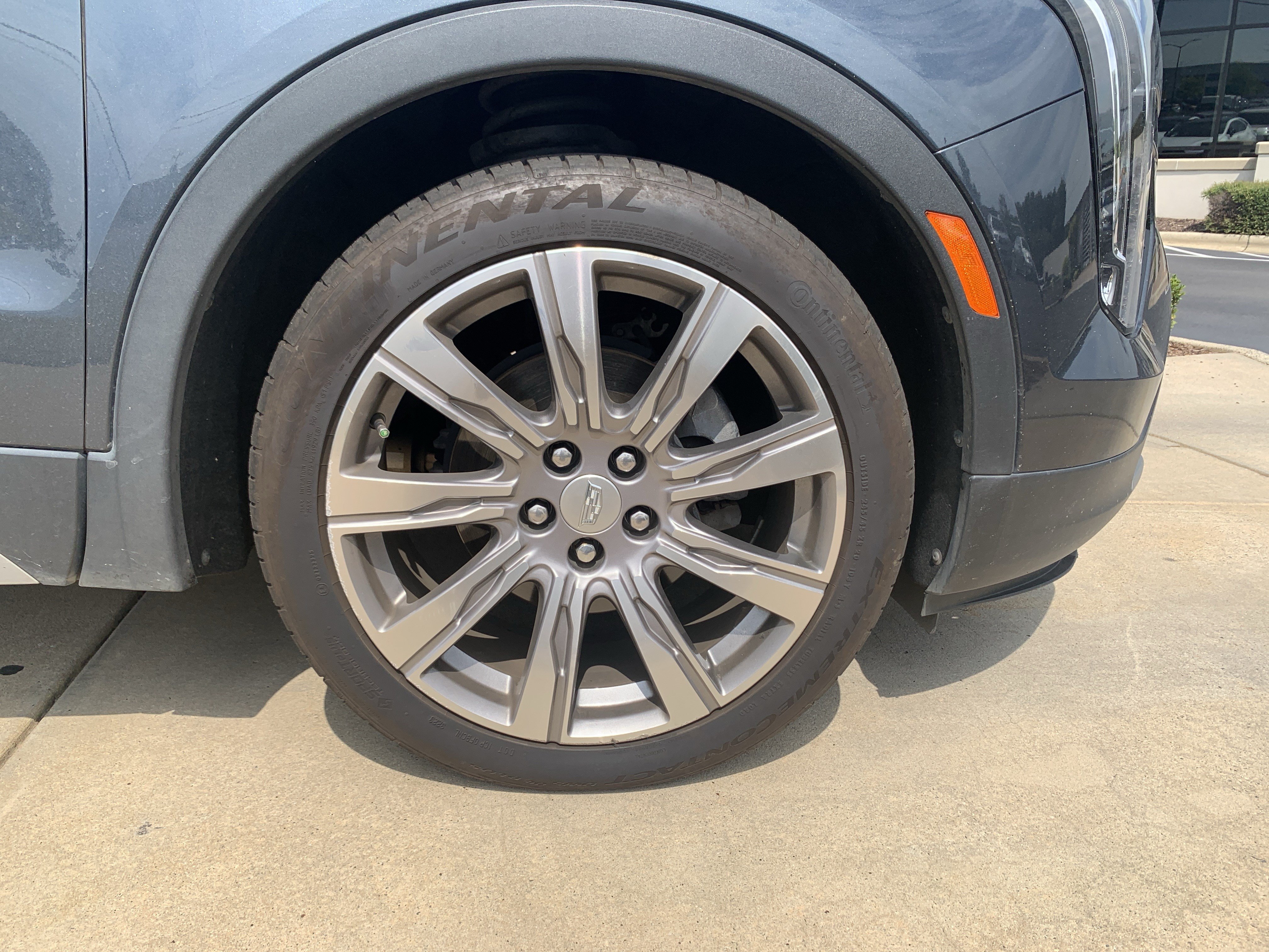 Used 2019 Cadillac XT4 Premium Luxury w/ Technology Package FWD image 13
