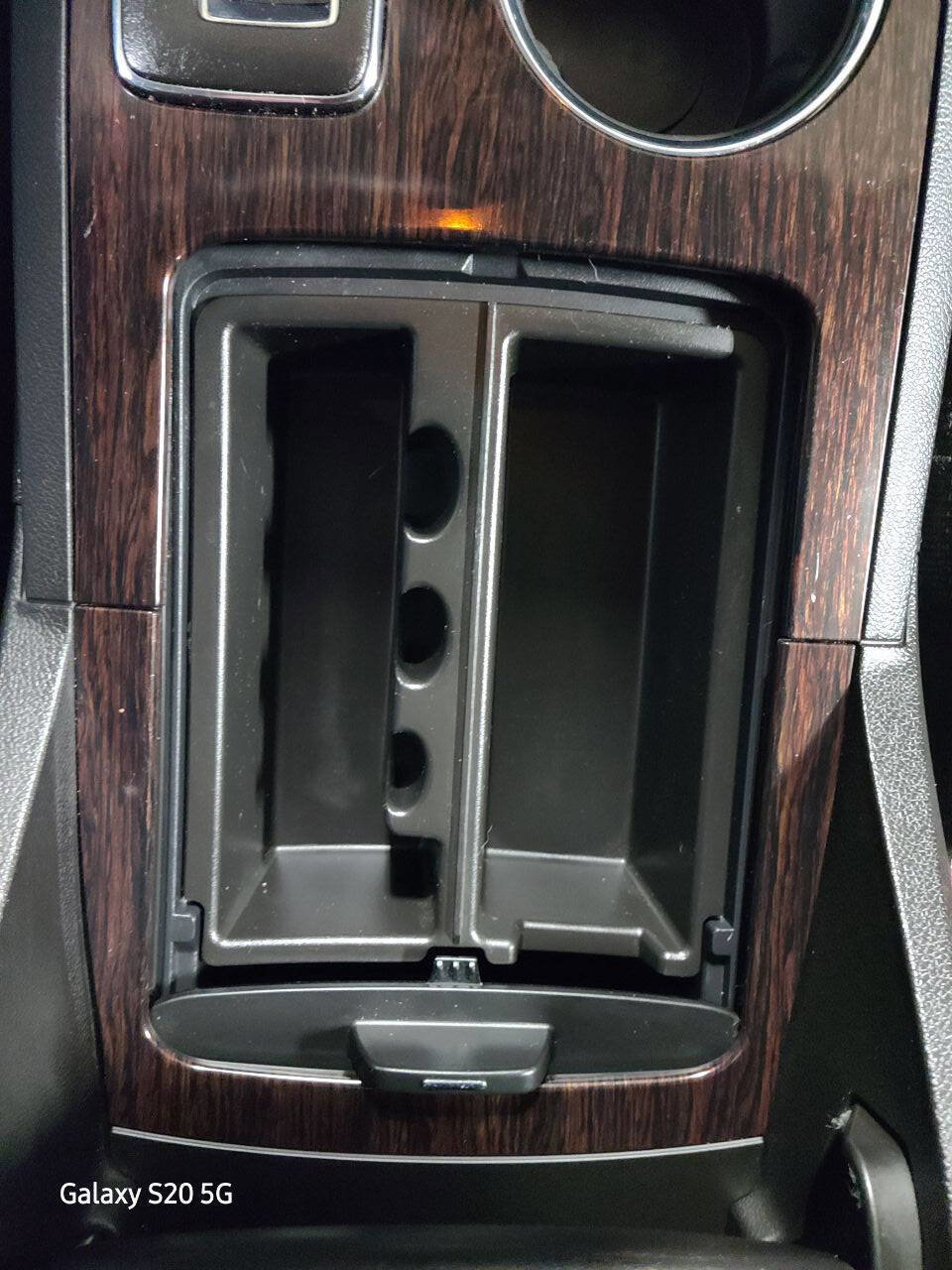 Used 2017 Chevrolet Traverse LT w/ Style and Technology Package image 38